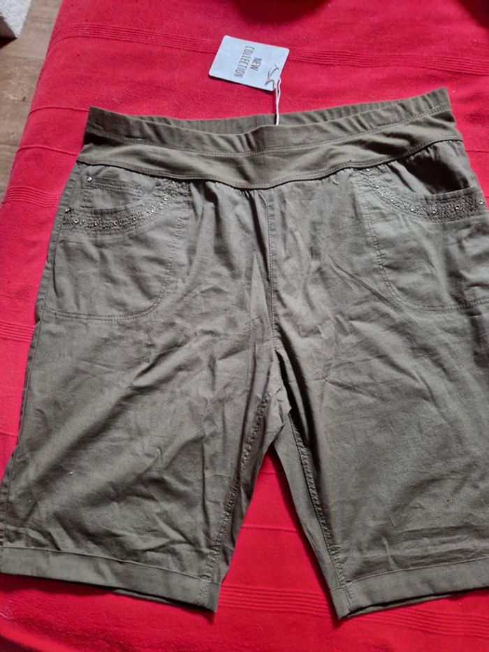 Short bermuda neuf kaki