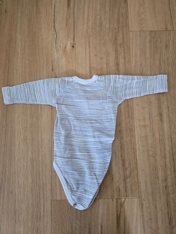 Bodies - photo numéro 3