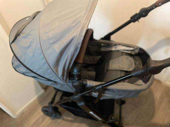 Poussette Kinderkraft moov avec cosy - photo numéro 2