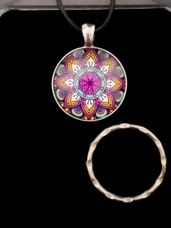 Collier corde de cire + pendentif mandala