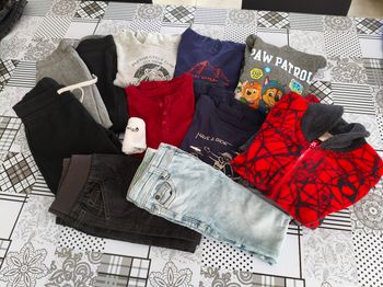 Lot vêtements garçon 4 ans