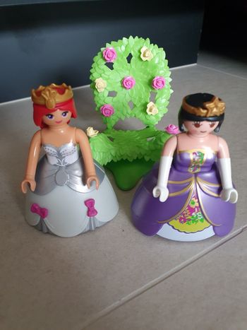 Lot de 2 princesses et trône
