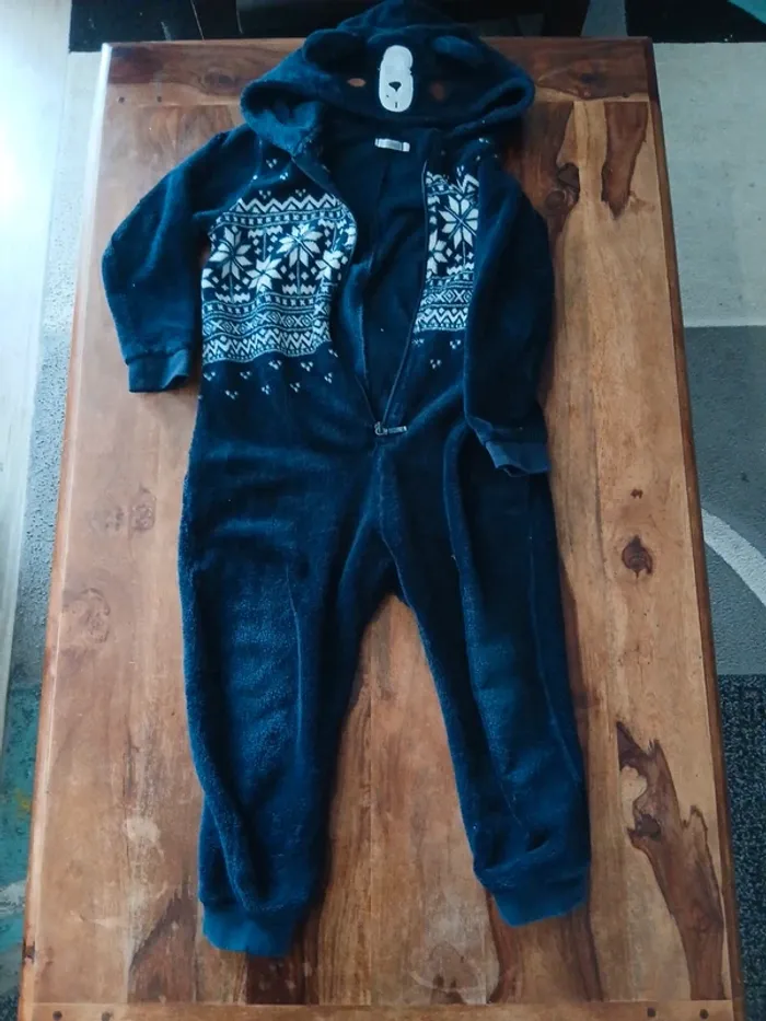Pyjama combinaison ours taille 5 ans