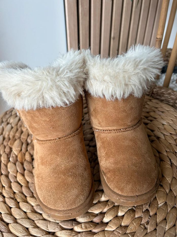 Bottines fourrées taille 25 - photo numéro 4