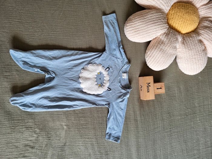 Joli lot 1 mois bébé mixte pyjamas grenouillères et un bodie - photo numéro 2