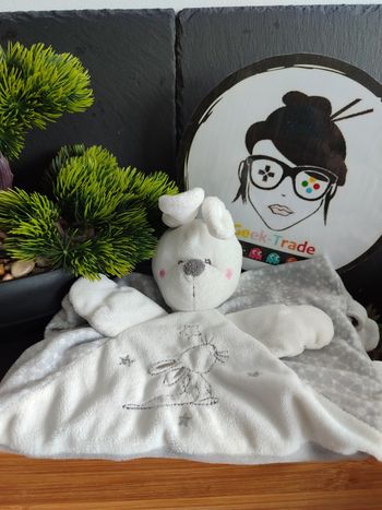 Doudou plat lapin blanc gris Etoile argenté Simba Nicotoy rose carré Attache