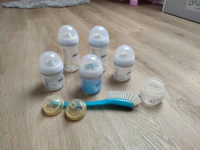 Ensemble complet de biberons avent