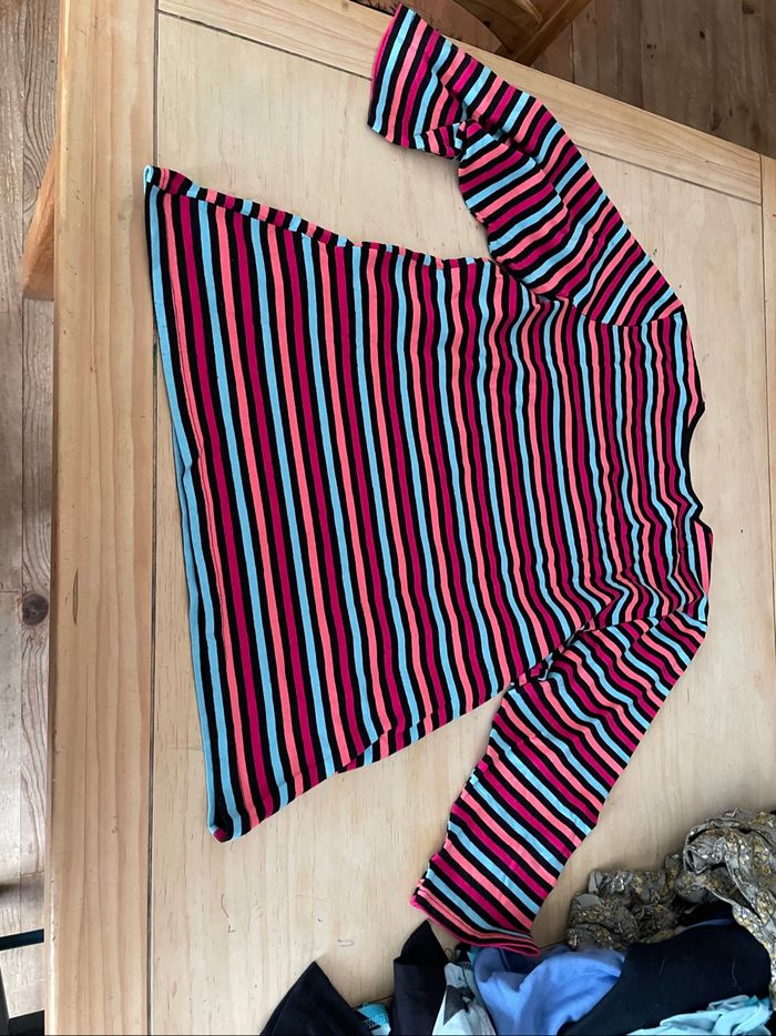 TEE shirt manche 3/4 T 5 - photo numéro 5