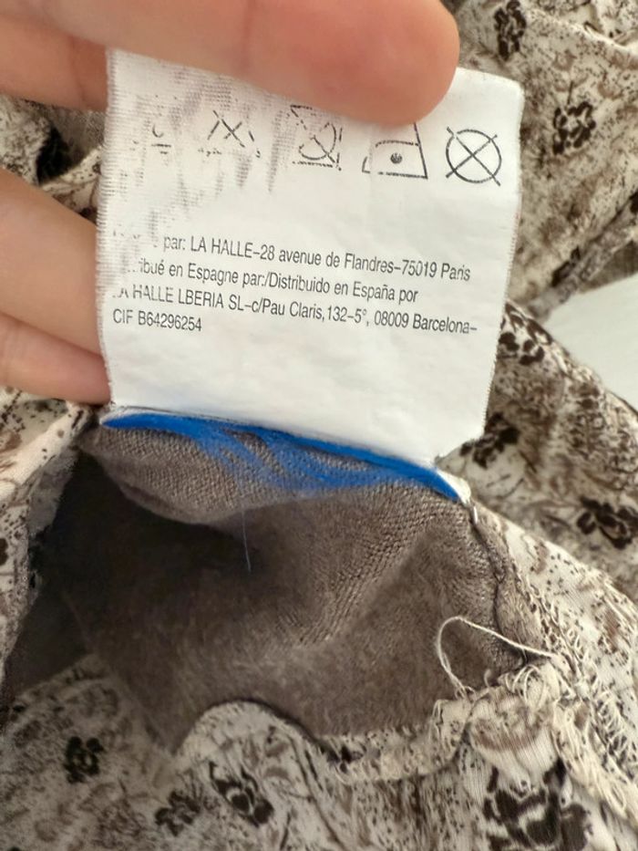 Haut maternité blouse gilet beige crème taupe à motifs fleurs et manches longues gilet intégré - photo numéro 7
