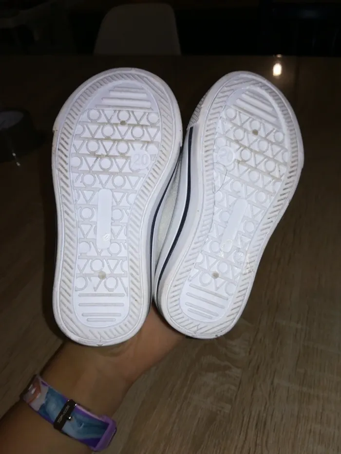 Chaussures bébé taille 20 - photo numéro 4