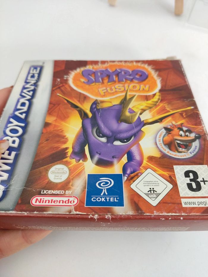 Jeu Game Boy Advance Spyro Fusion sans jeu - photo numéro 17