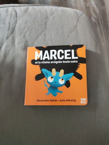 Livre à thème