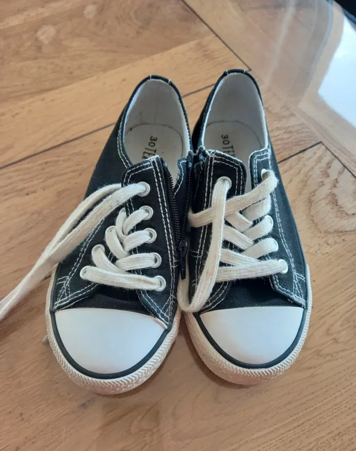 Chaussures taille 30