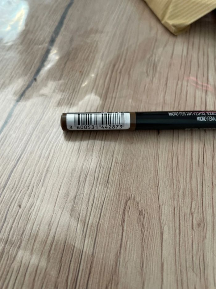 4. Crayons. Maquillage. N°16 - photo numéro 11