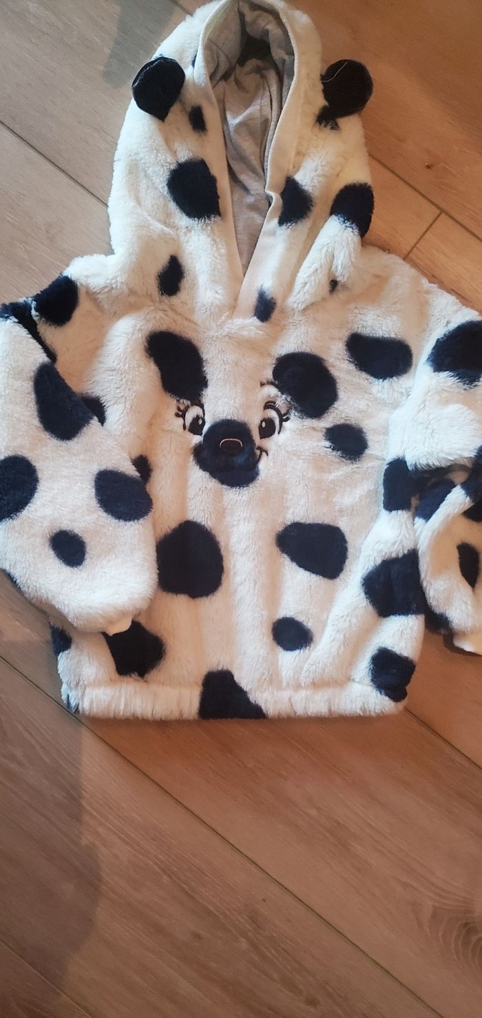 Pull fille peluche