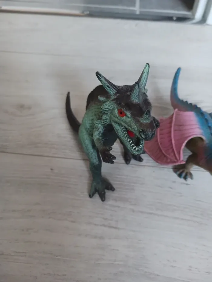 Lot de deux dragons - photo numéro 2