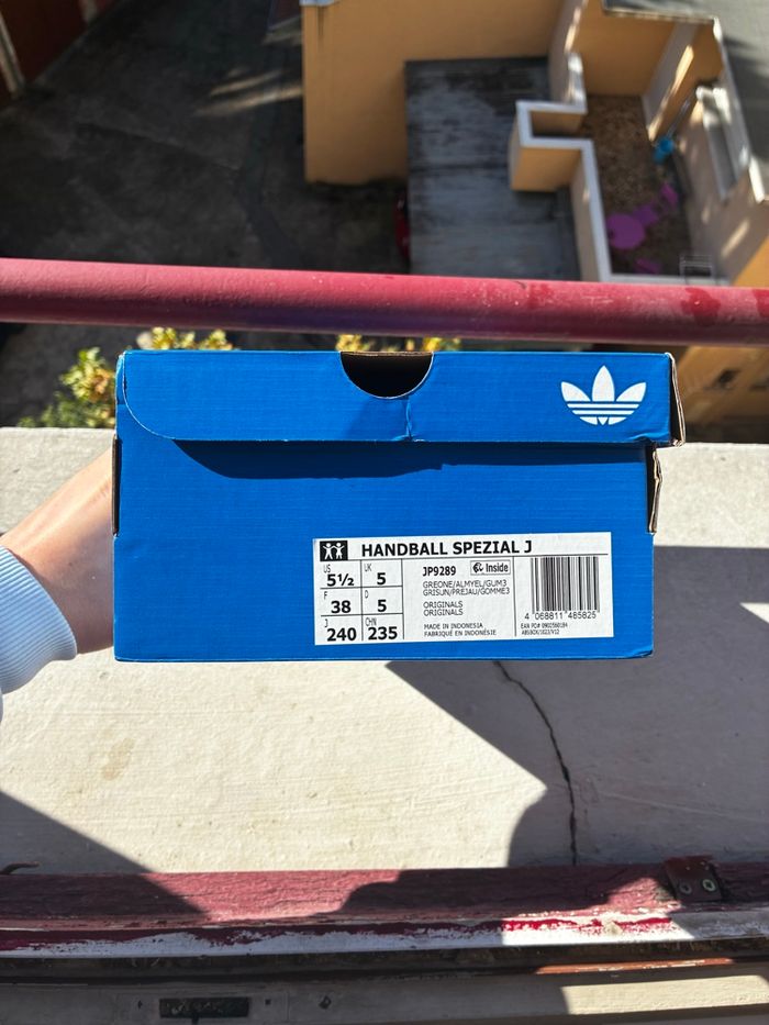 Adidas Originals Spezial Grey One/ Almond Yellow - Taille 38 - Neuves - photo numéro 7