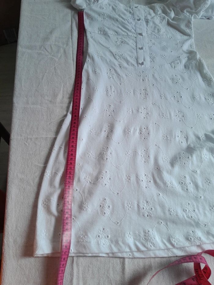 Robe broderie anglaise Asos Design neuve sans etiquette - photo numéro 11