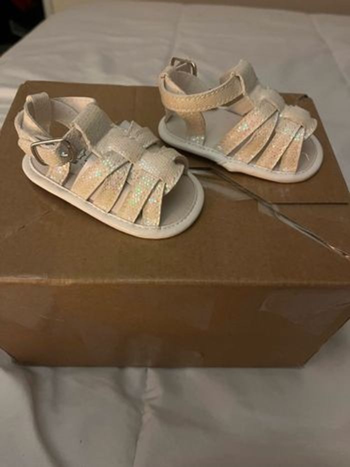 Chaussure - photo numéro 3