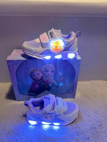 Baskets Disney Frozen lumineuse reine des neiges taille 27