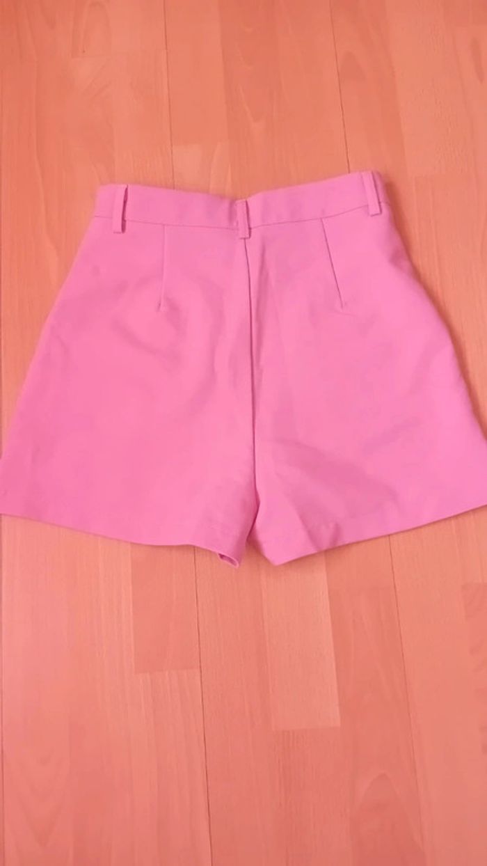Short rose taille 34 - photo numéro 2