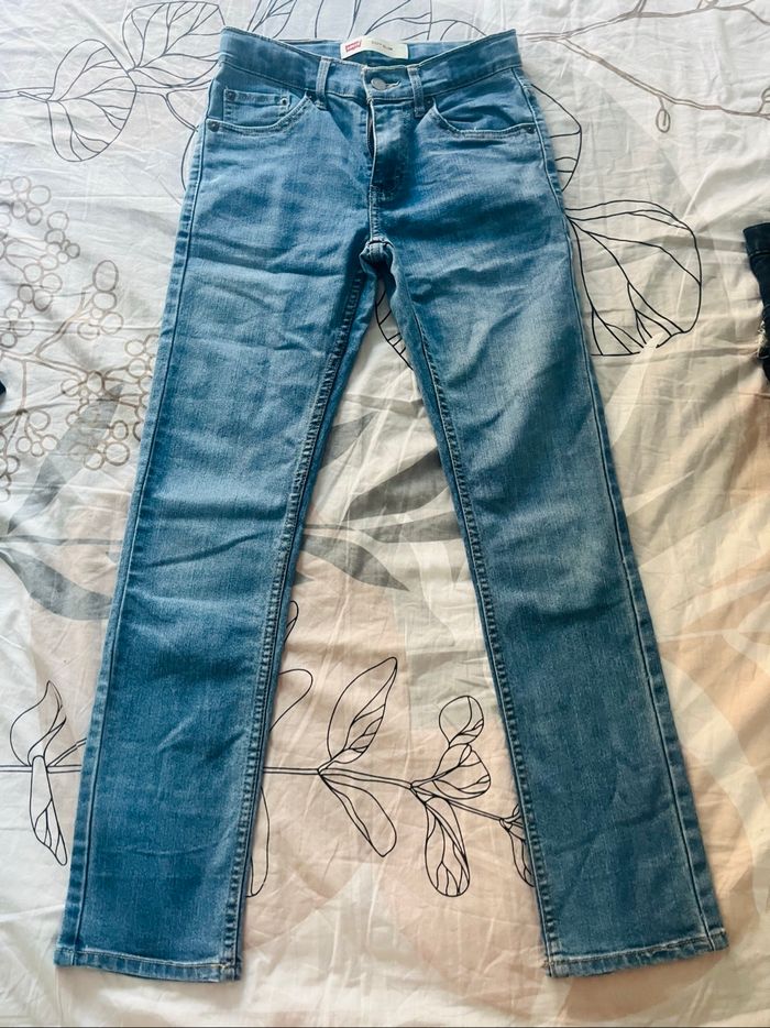 Jeans Levi’s neuf - photo numéro 2