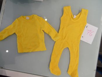 ensemble 3 mois jaunes