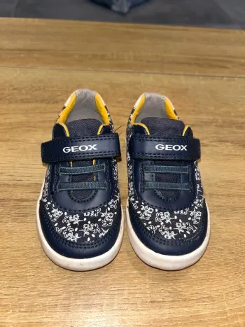 Chaussures basket Geox très bon état 22