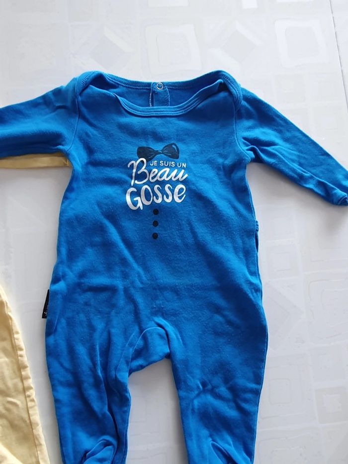 Pyjamas fin 3 mois - photo numéro 3