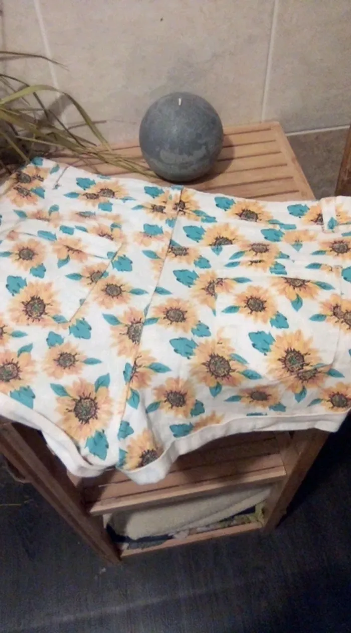 Short à fleurs 38 - photo numéro 3