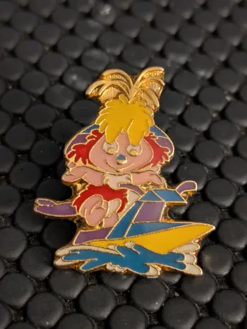 Pin's Meert Lambert personnage vintage
