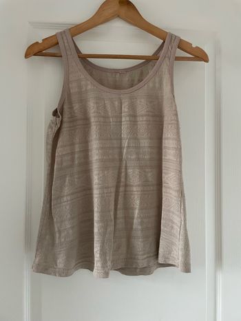 Débardeur rose ajourée