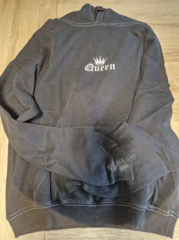 Sweat noir Queen XS à capuche