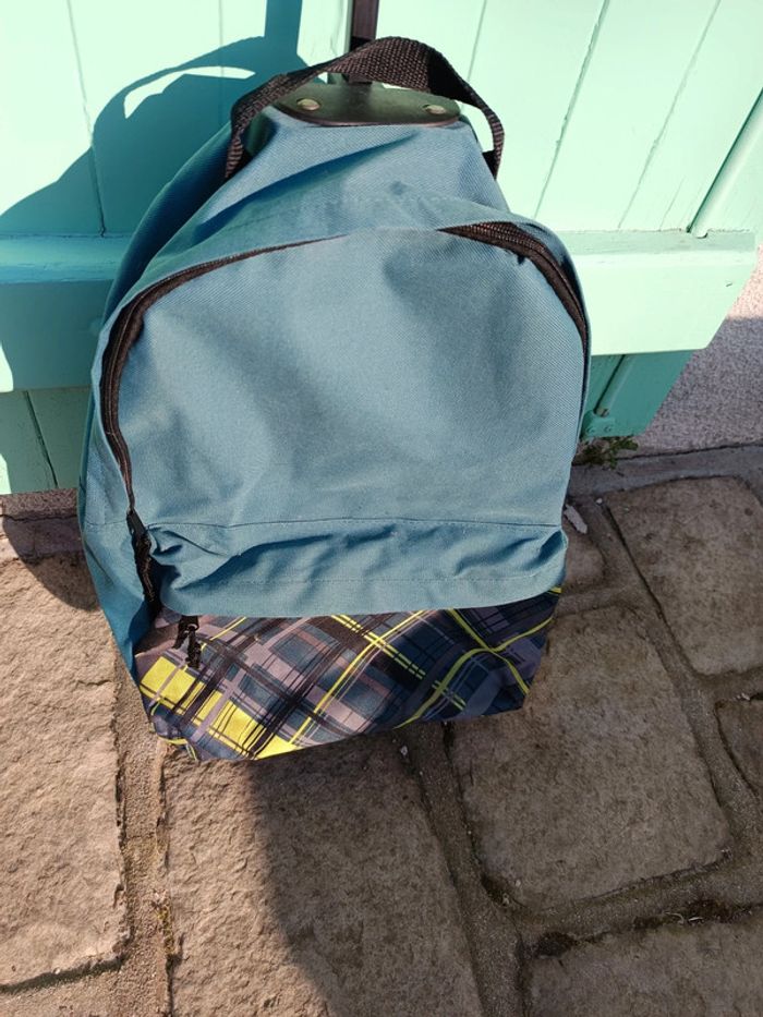 Sac à dos a roulettes - photo numéro 2