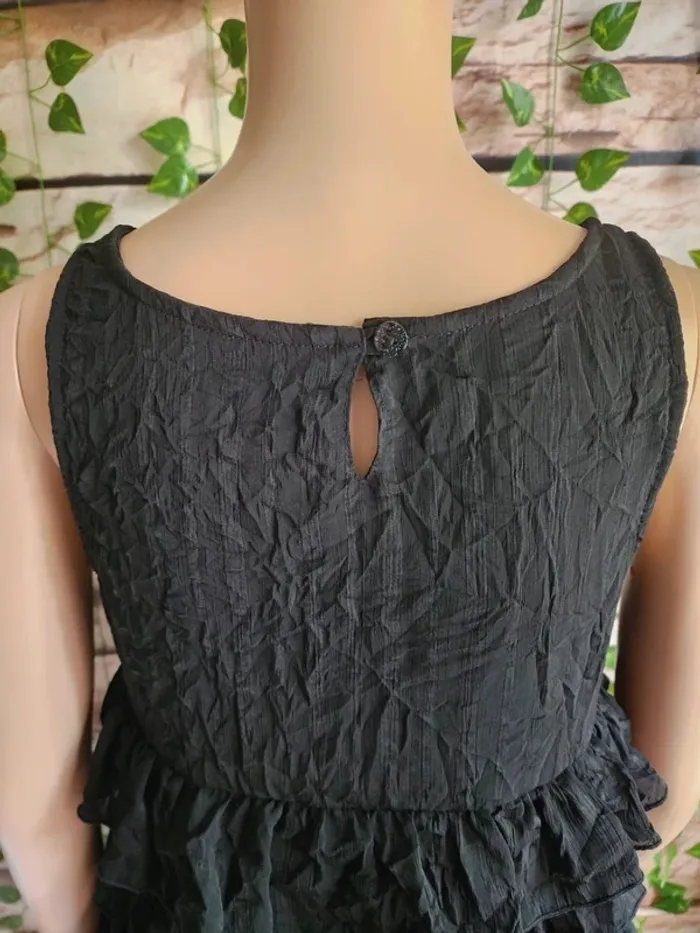 🌸Top péplum noir a volants Taille 38🌸 - photo numéro 5