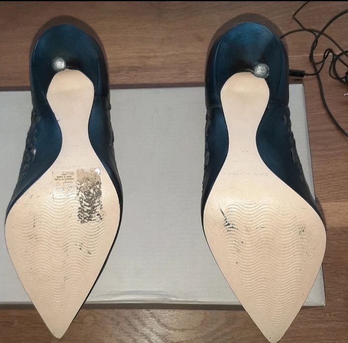 Escarpins San Marina modèle NATA - Noir Cuir - Pointure 36
- photo numéro 10