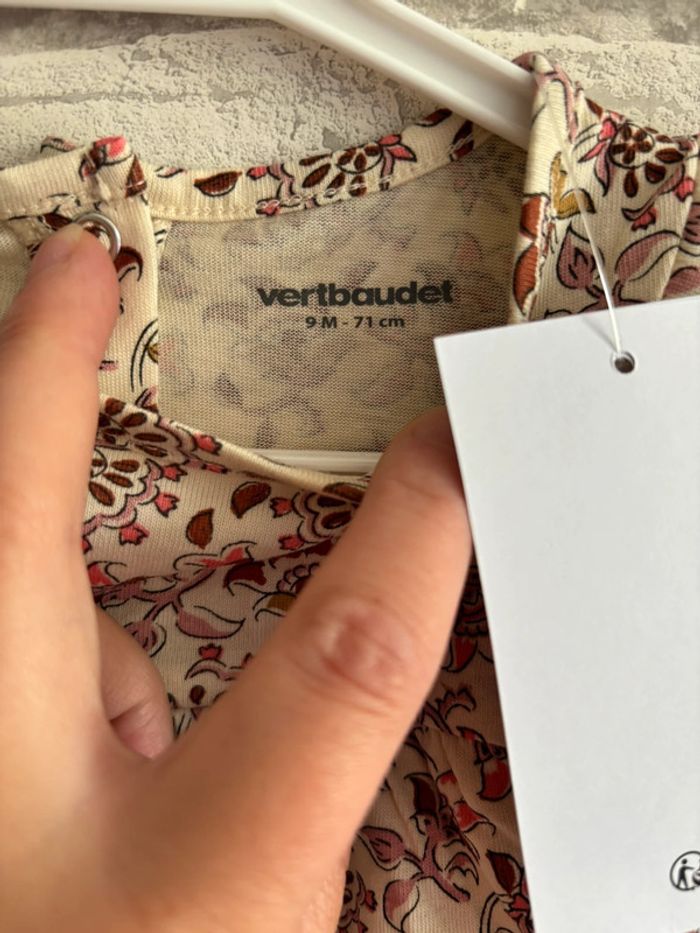 Blouse vertbaudet taille 9 mois neuf - photo numéro 3
