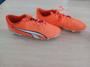 Chaussures de foot moulées Puma 38 - Très bon état