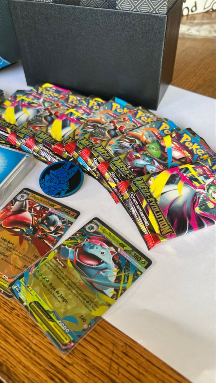 ETB Me1 ouverte avec booster ouverts . - photo numéro 5