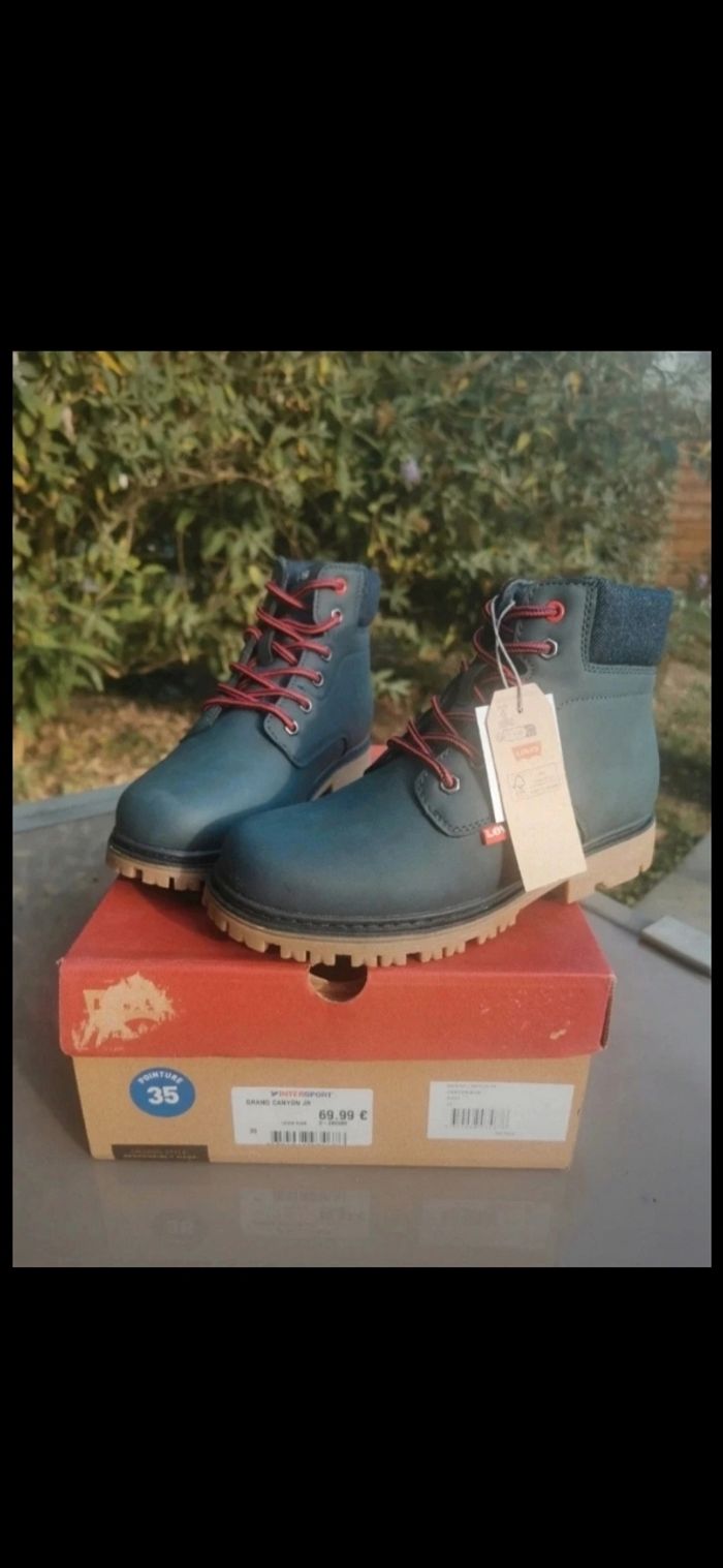Levi's taille 35 neuves