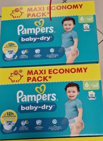 2 cartons de couches Pampers taille 6 