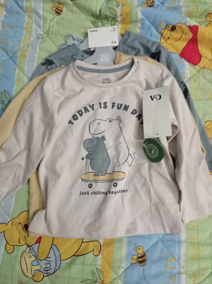 3 tee shirt ml c et a  12 18 mois