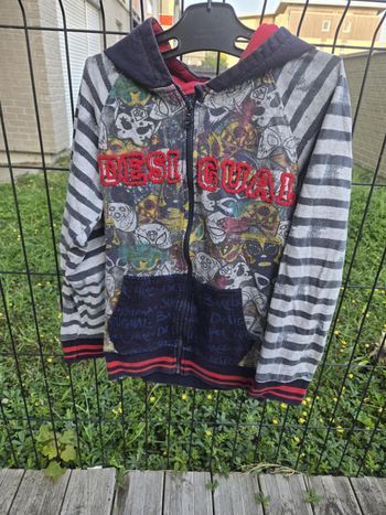 Gilet Zippé Desigual taille 11-12 ans