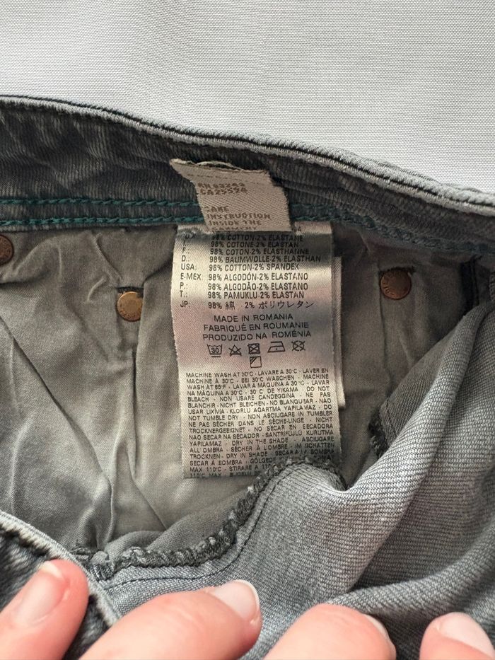 Jean gris à trous L.32 - Diesel - L/40-W.30 - photo numéro 6