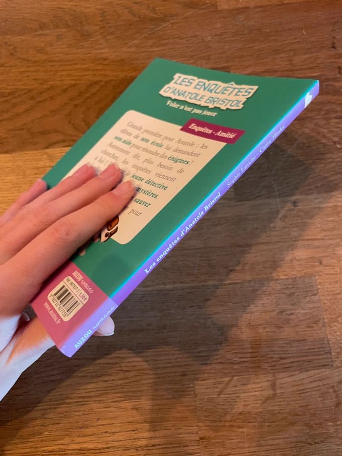 Livre Auzou romans Pas de géant Dès 9 ans Les enquêtes d’Anatole Bristol Voler n’est pas jouer - photo numéro 3