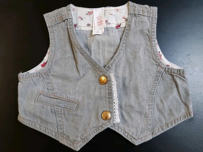 Gilet sans manche barman bebe fille 18 mois gris dentelle