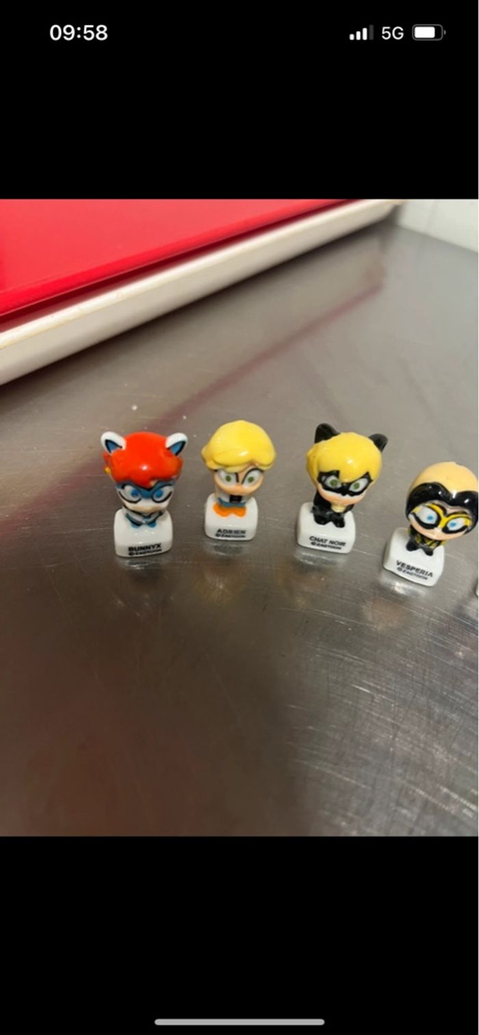 Lots de 8 fèves miraculous