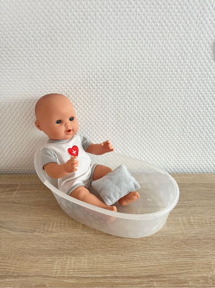 Bébé Morgan et baignoire Corolle