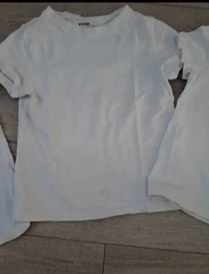 Lot 4 Tee-shirt - photo numéro 3