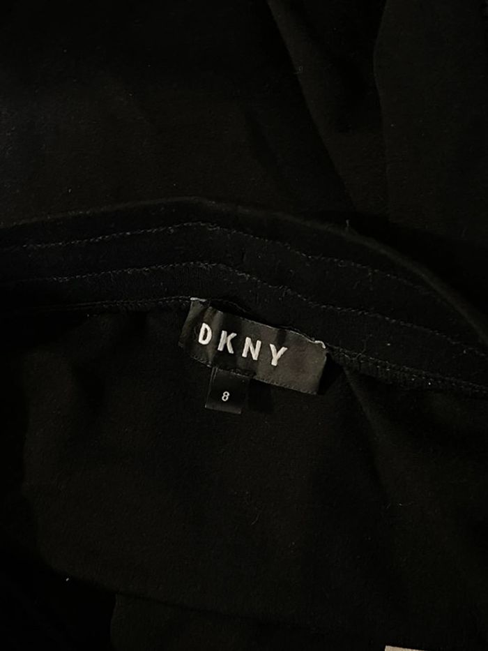 Jupe dkny 8 ans - photo numéro 3